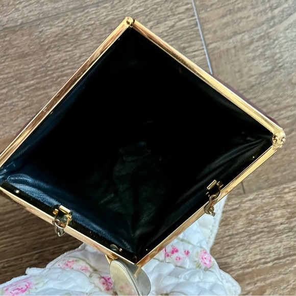 1960s Genuine Leather Maroon purse - Picture 9 of 10